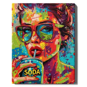 Tyttö juo limonadia